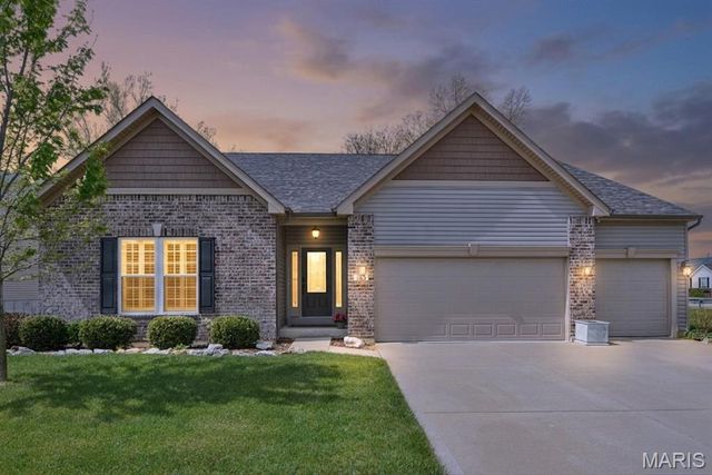 1163 Crystal Creek Parkway, Wentzville, MO 63385