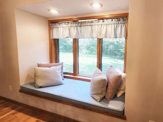 4230 N Juniper Drive, Janesville, WI 53545