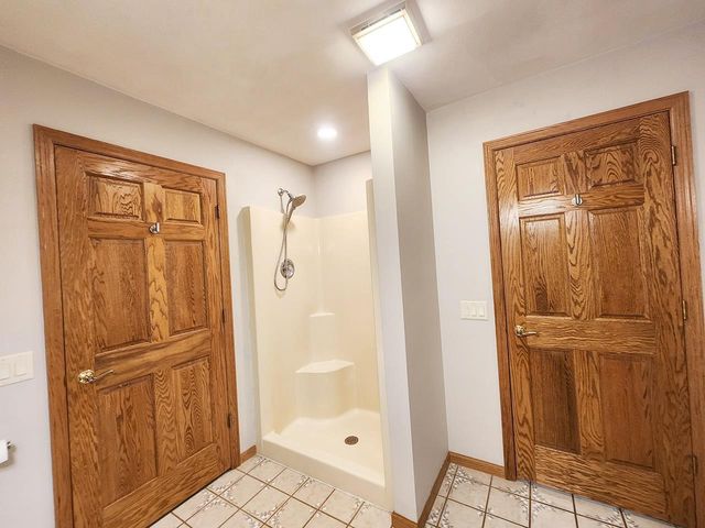 4230 N Juniper Drive, Janesville, WI 53545