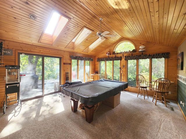 4230 N Juniper Drive, Janesville, WI 53545