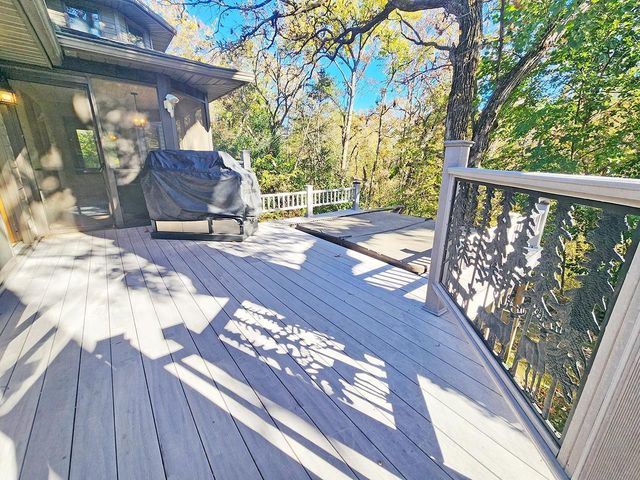 4230 N Juniper Drive, Janesville, WI 53545