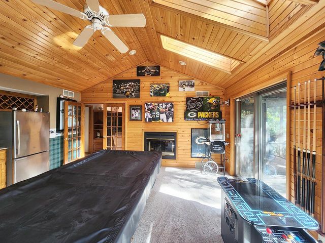 4230 N Juniper Drive, Janesville, WI 53545