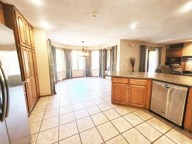 4230 N Juniper Drive, Janesville, WI 53545