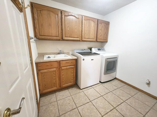 4230 N Juniper Drive, Janesville, WI 53545