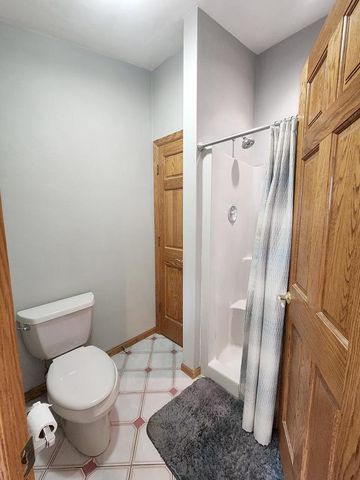 4230 N Juniper Drive, Janesville, WI 53545