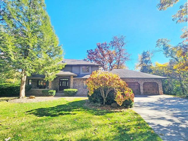 4230 N Juniper Drive, Janesville, WI 53545