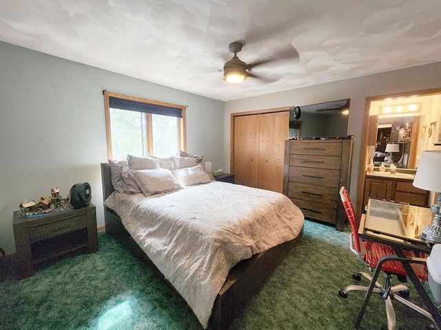 4230 N Juniper Drive, Janesville, WI 53545