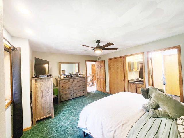 4230 N Juniper Drive, Janesville, WI 53545