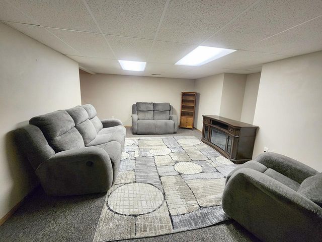 4230 N Juniper Drive, Janesville, WI 53545