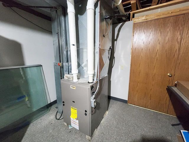 4230 N Juniper Drive, Janesville, WI 53545