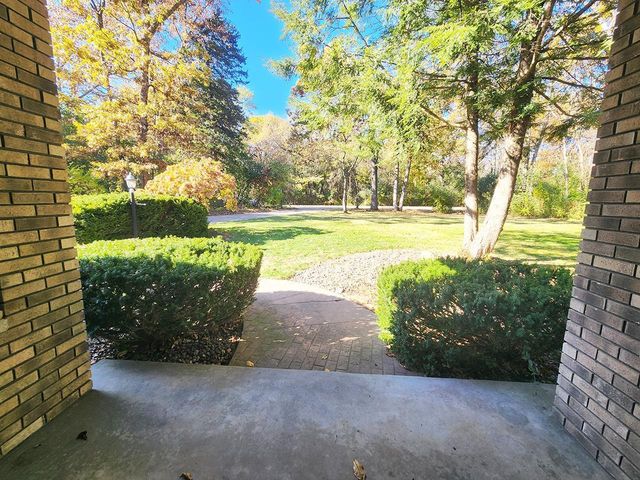 4230 N Juniper Drive, Janesville, WI 53545