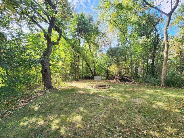 4230 N Juniper Drive, Janesville, WI 53545