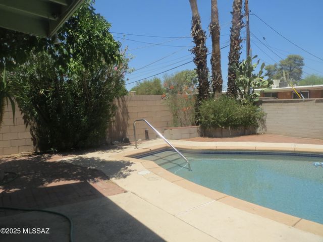 6179 E 3rd Street, Tucson, AZ 85711