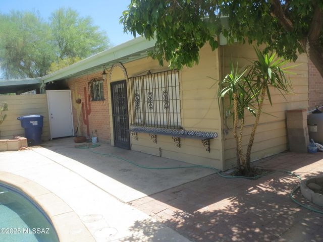 6179 E 3rd Street, Tucson, AZ 85711
