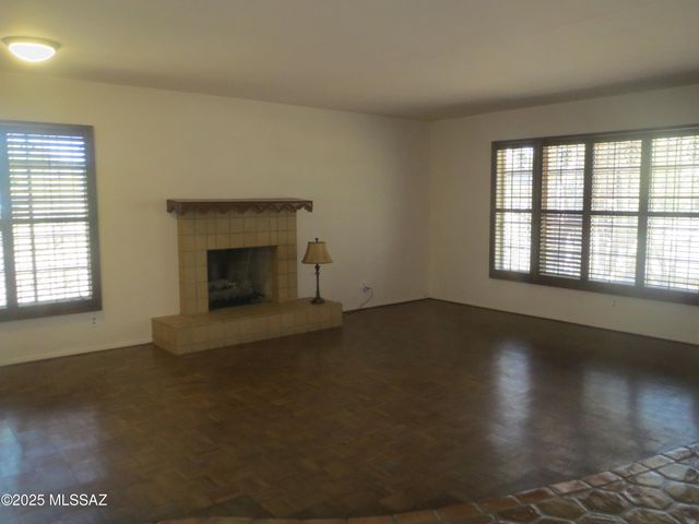 6179 E 3rd Street, Tucson, AZ 85711