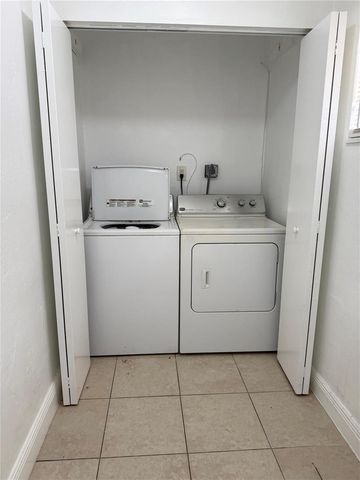 1139 NW 9TH Avenue, Fort Lauderdale, FL 33311