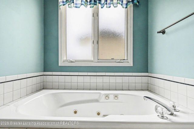 3343 Silverspring Drive, Dewitt, MI 48820