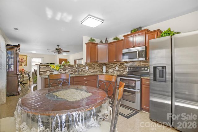 1031 Allegiance Drive, Charlotte, NC 28217