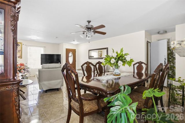 1031 Allegiance Drive, Charlotte, NC 28217