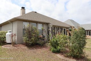 137 Castle Bay Drive, Hampstead, NC 28443