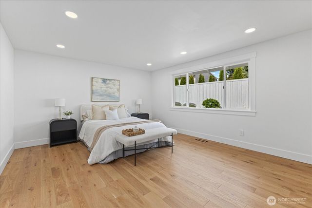 13610 116th Place NE, Kirkland, WA 98034