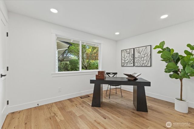 13610 116th Place NE, Kirkland, WA 98034