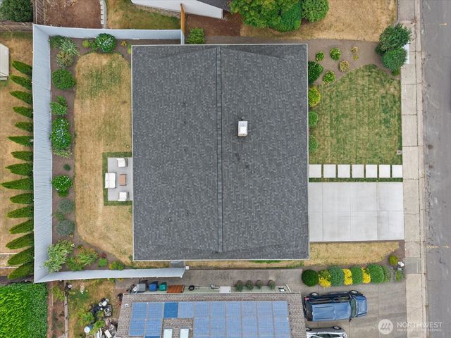 13610 116th Place NE, Kirkland, WA 98034
