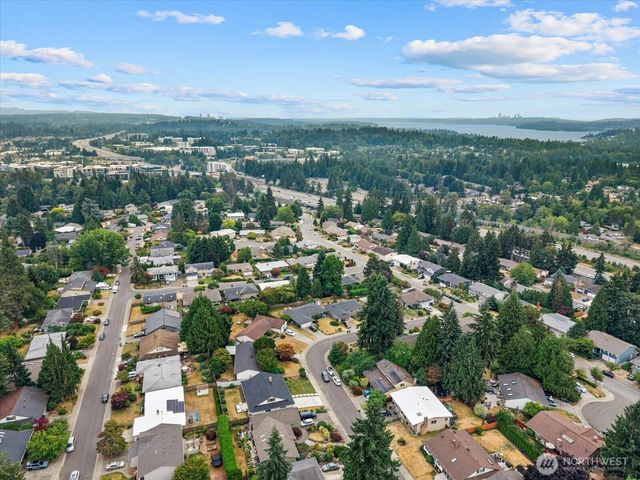 13610 116th Place NE, Kirkland, WA 98034