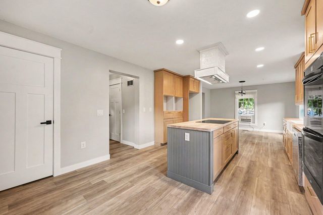 1022 Homewild Avenue, Jackson, MI 49201