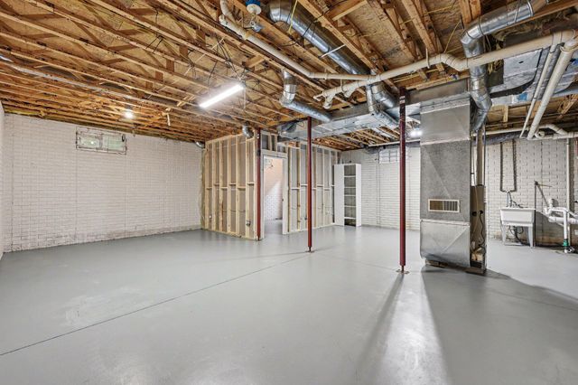 1022 Homewild Avenue, Jackson, MI 49201