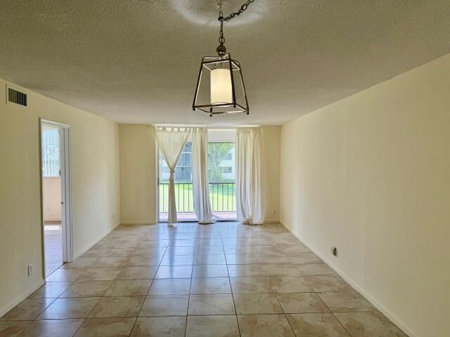 8940 S Hollybrook Boulevard 208, Pembroke Pines, FL 33025