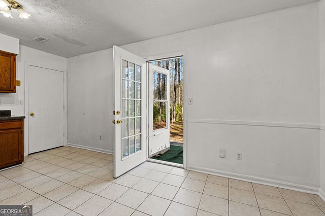 5295 Garvey Drive, Fairburn, GA 30213