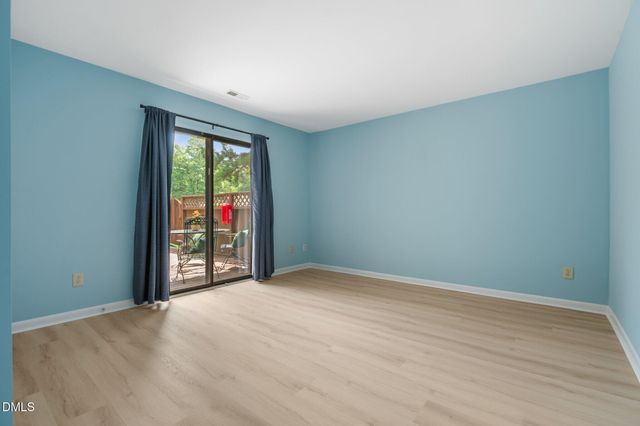 297 Summerwalk Circle, Chapel Hill, NC 27517
