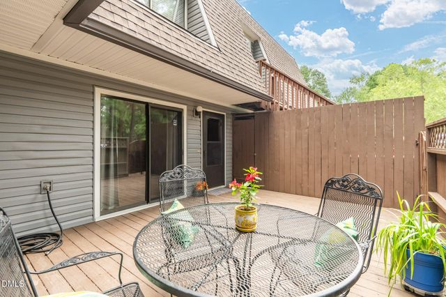 297 Summerwalk Circle, Chapel Hill, NC 27517
