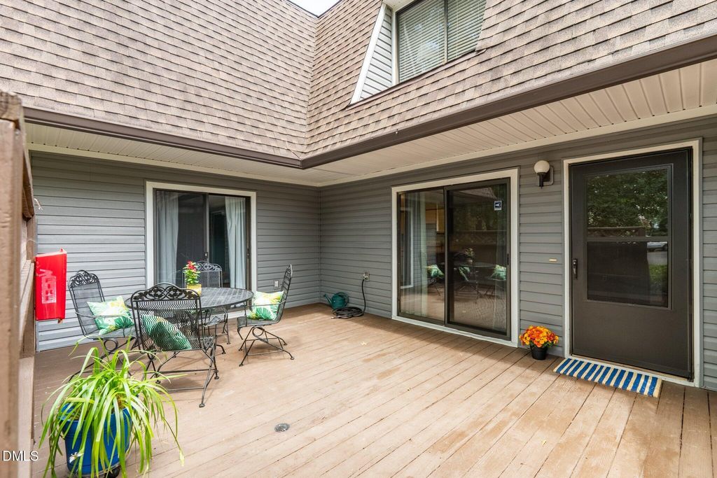 297 Summerwalk Circle, Chapel Hill, NC 27517