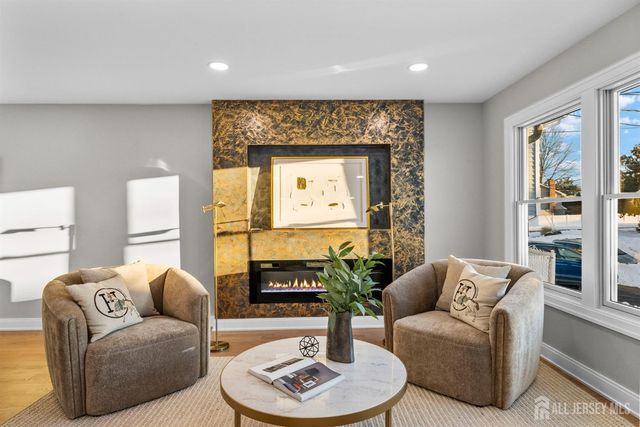 64 S Cliff Road, Colonia, NJ 07067