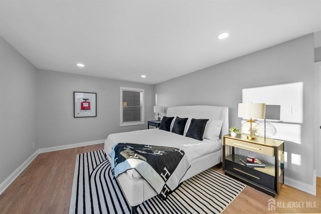 64 S Cliff Road, Colonia, NJ 07067