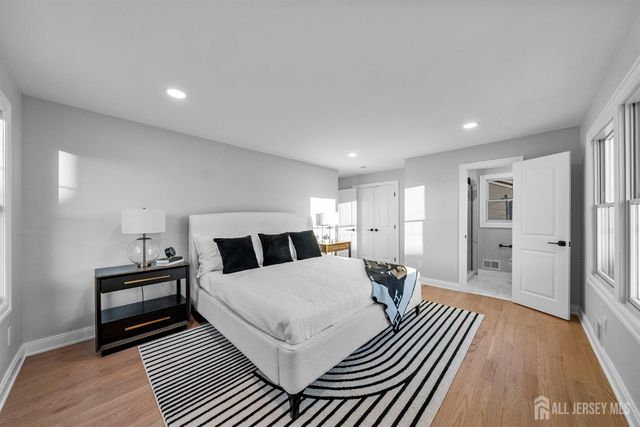 64 S Cliff Road, Colonia, NJ 07067