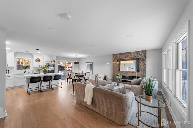 64 S Cliff Road, Colonia, NJ 07067