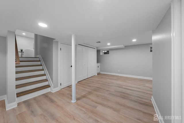 64 S Cliff Road, Colonia, NJ 07067