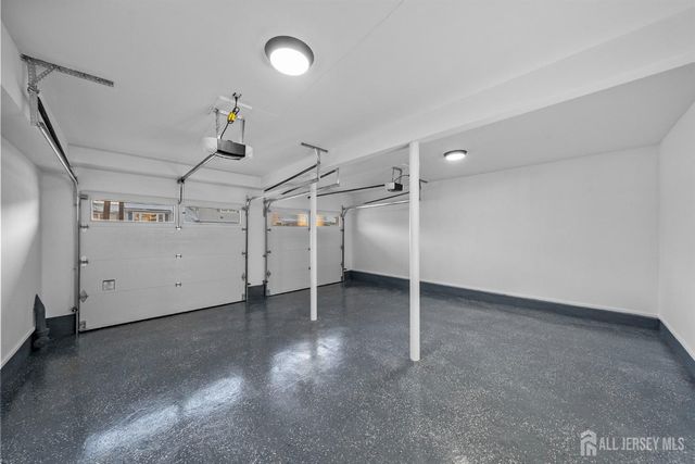 64 S Cliff Road, Colonia, NJ 07067