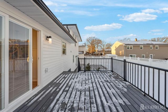 64 S Cliff Road, Colonia, NJ 07067