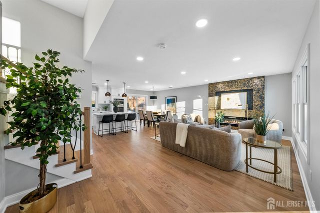 64 S Cliff Road, Colonia, NJ 07067