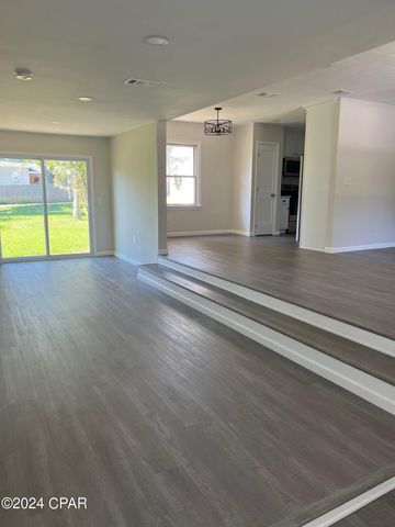 1704 Cherry Street, Panama City, FL 32401