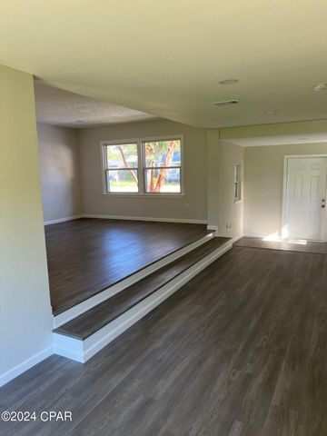 1704 Cherry Street, Panama City, FL 32401