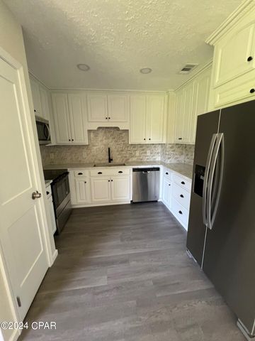 1704 Cherry Street, Panama City, FL 32401