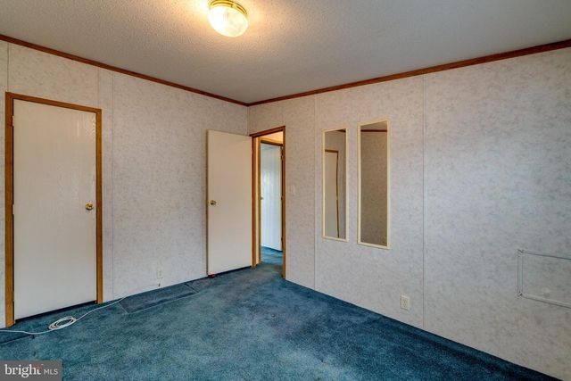 4 HEARTH DR, East Earl, PA 17519