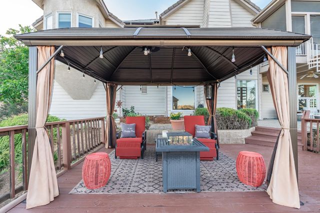 22113 Oak Glen Lane, Friant, CA 93626