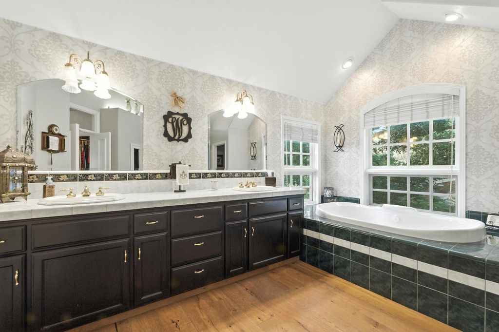 Image 11 of property listing at 22113 Oak Glen Lane, Friant, CA 93626