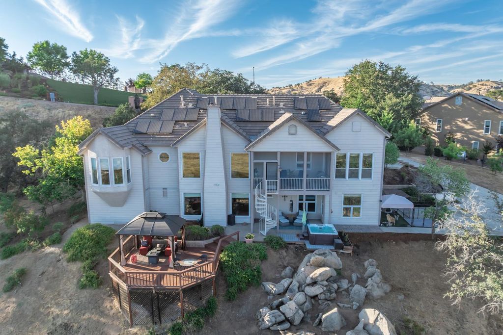 Image 36 of property listing at 22113 Oak Glen Lane, Friant, CA 93626